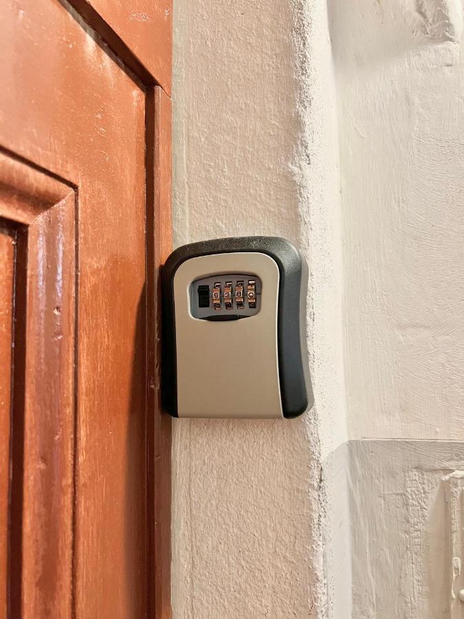Adg Apartment 33 Флоренция Екстериор снимка